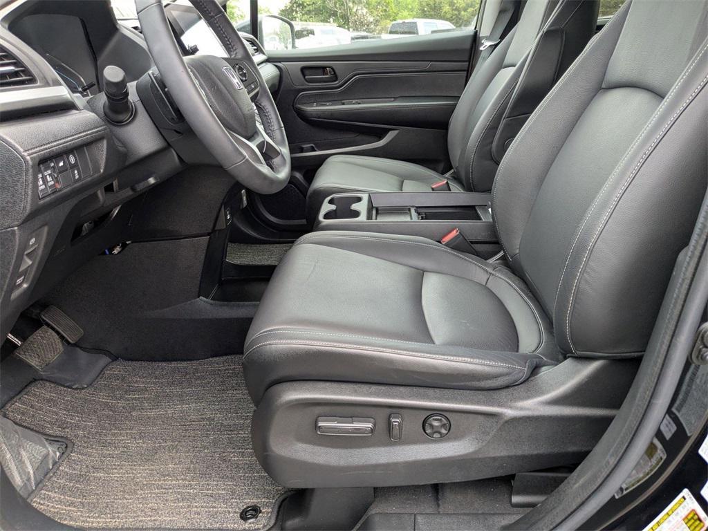 used 2024 Honda Odyssey car, priced at $32,200