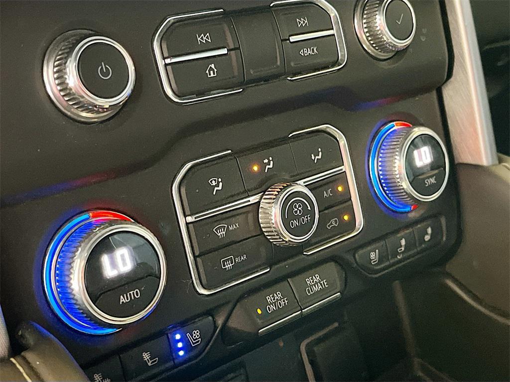 used 2023 GMC Yukon XL car, priced at $45,900