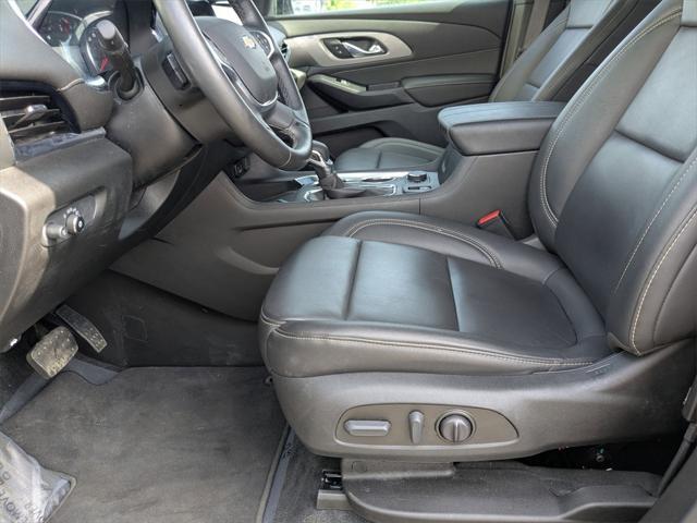 used 2023 Chevrolet Traverse car, priced at $30,000