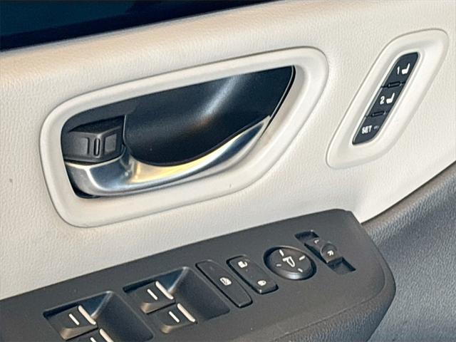 used 2024 Honda Pilot car, priced at $34,400