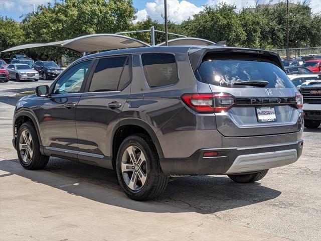 used 2023 Honda Pilot car, priced at $30,800