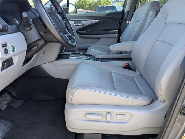 used 2022 Honda Pilot car, priced at $26,400