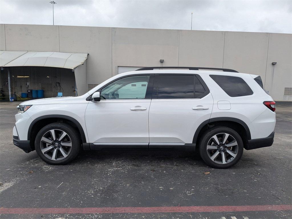 used 2023 Honda Pilot car, priced at $33,600