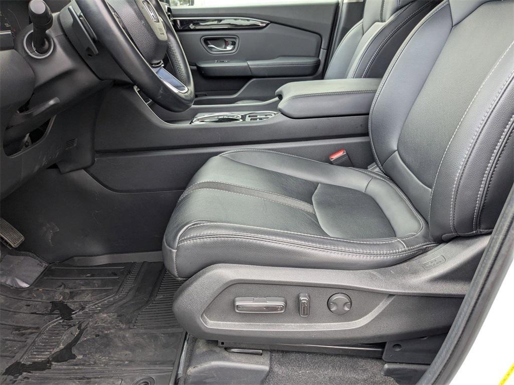 used 2023 Honda Pilot car, priced at $33,600
