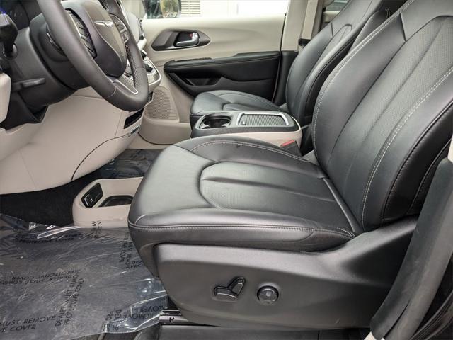 used 2024 Chrysler Pacifica car, priced at $27,000