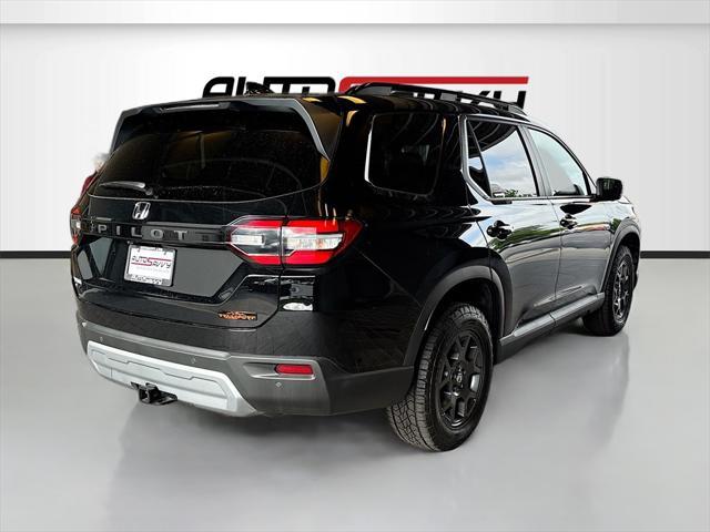used 2025 Honda Pilot car, priced at $40,000