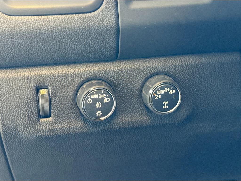 used 2022 Chevrolet Colorado car, priced at $29,000
