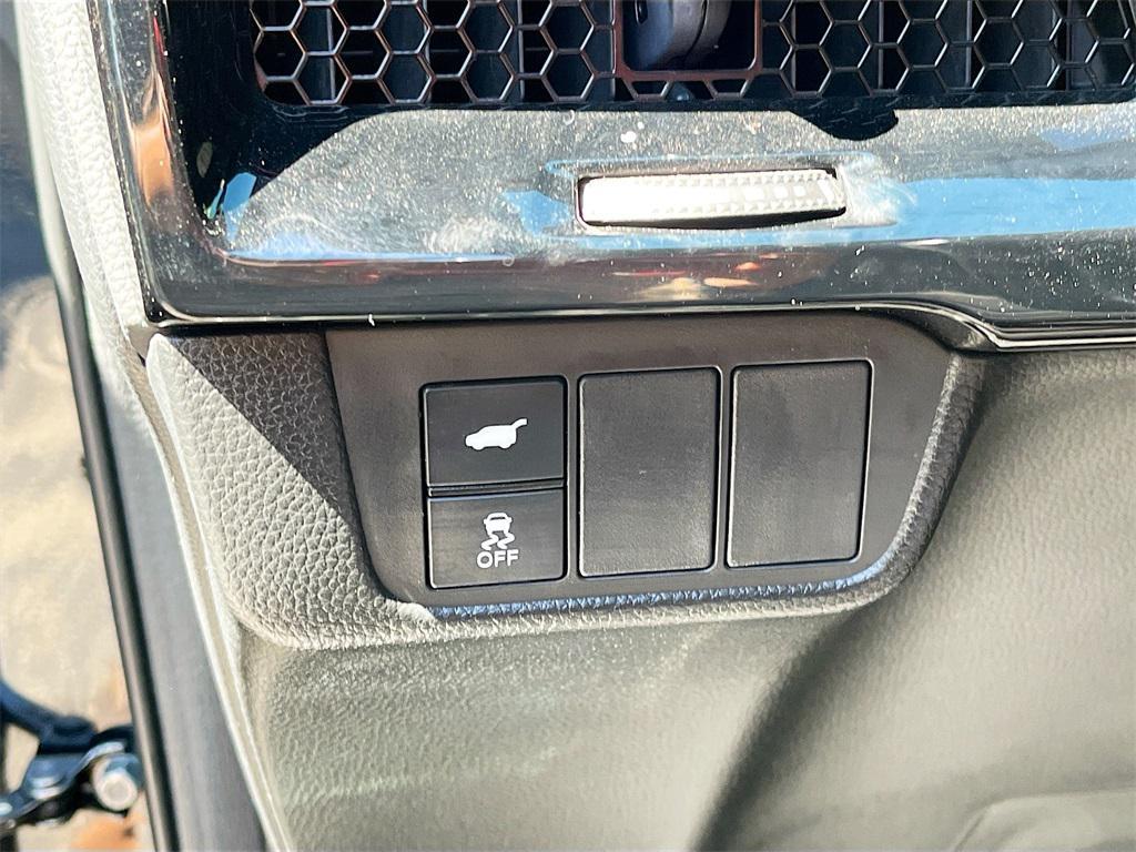 used 2023 Honda CR-V Hybrid car, priced at $33,300