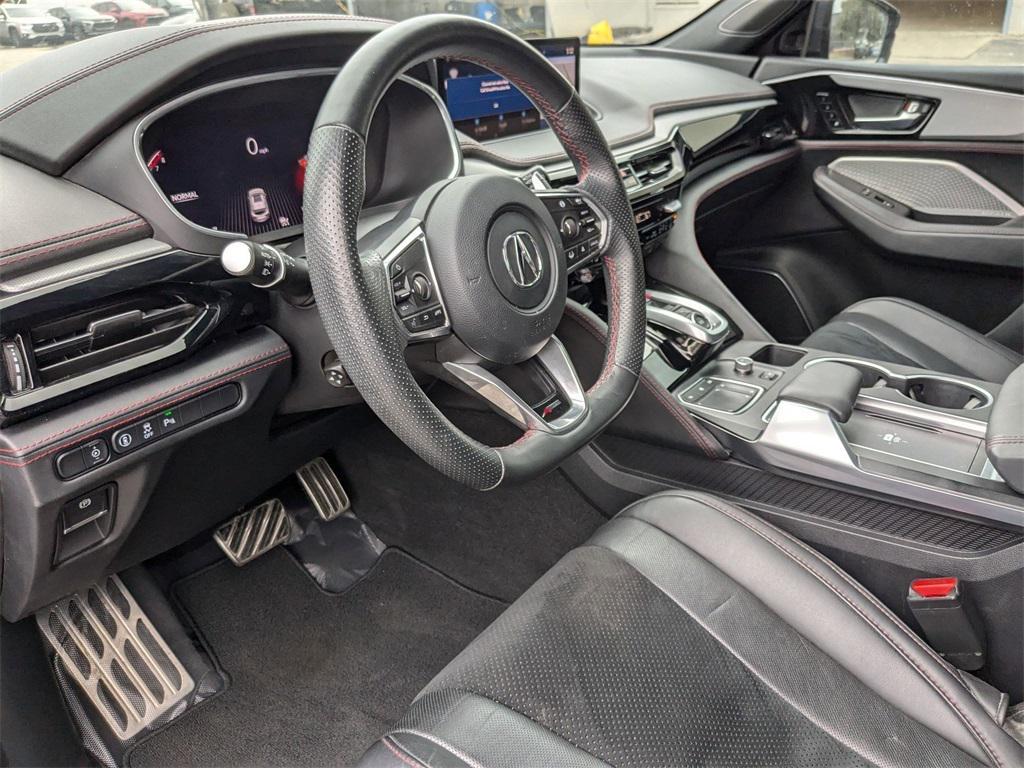 used 2024 Acura MDX car, priced at $38,100