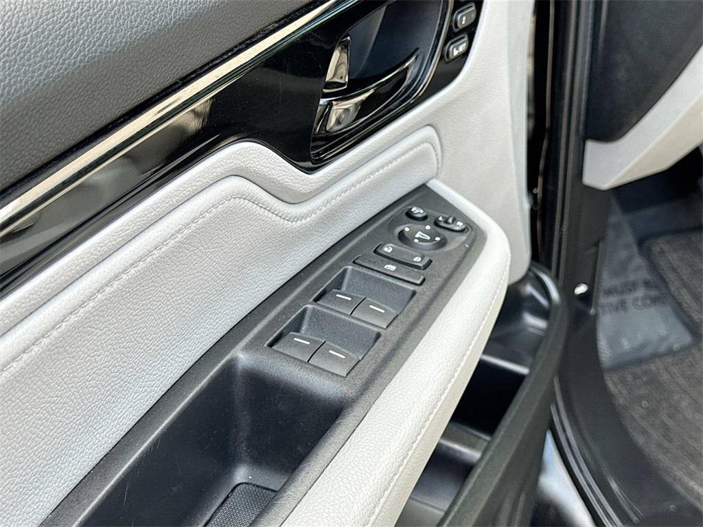 used 2022 Honda Odyssey car, priced at $30,400