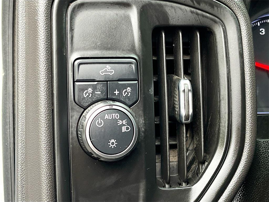 used 2021 Chevrolet Silverado 1500 car, priced at $20,000