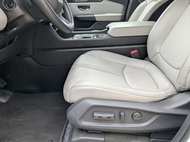 used 2024 Honda Pilot car, priced at $36,400