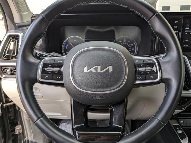 used 2022 Kia Sorento Hybrid car, priced at $24,200