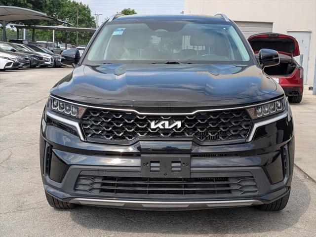 used 2022 Kia Sorento Hybrid car, priced at $24,200