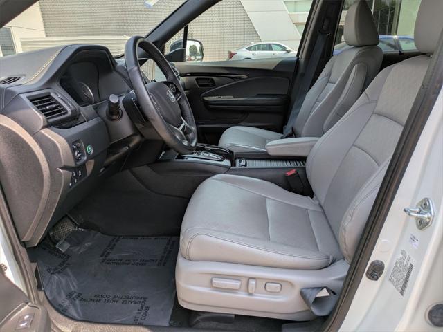 used 2022 Honda Passport car, priced at $27,300