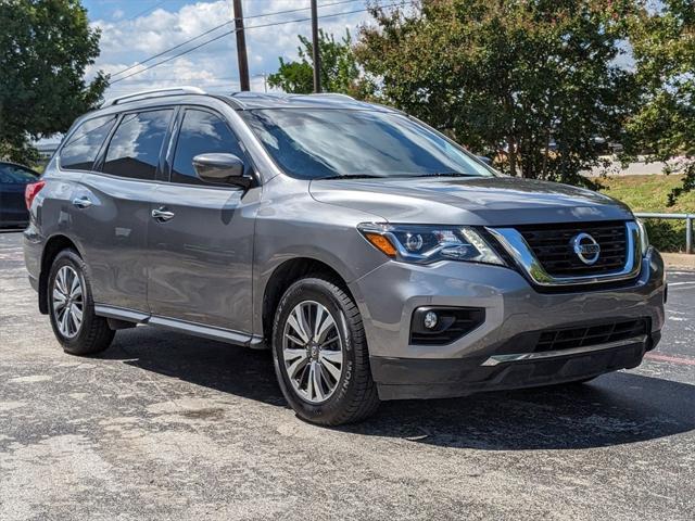 used 2020 Nissan Pathfinder car, priced at $18,000