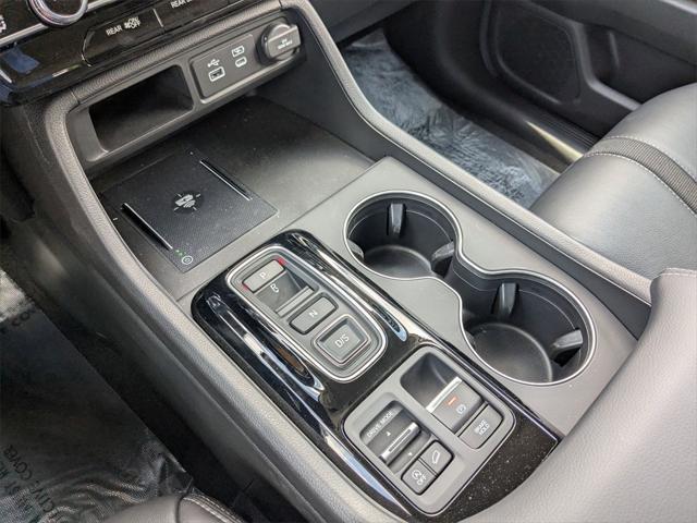 used 2025 Honda Pilot car, priced at $38,400