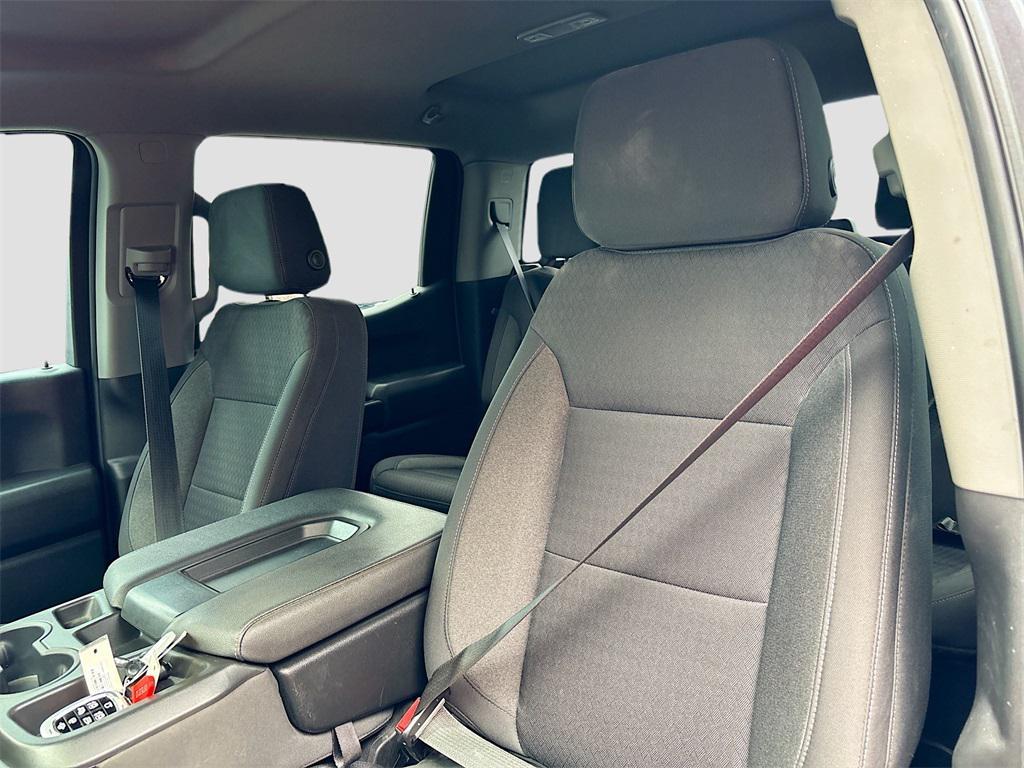 used 2022 Chevrolet Silverado 1500 car, priced at $31,700