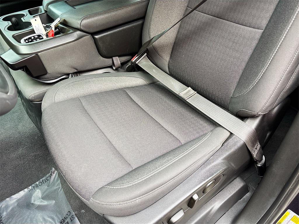 used 2022 Chevrolet Silverado 1500 car, priced at $31,700