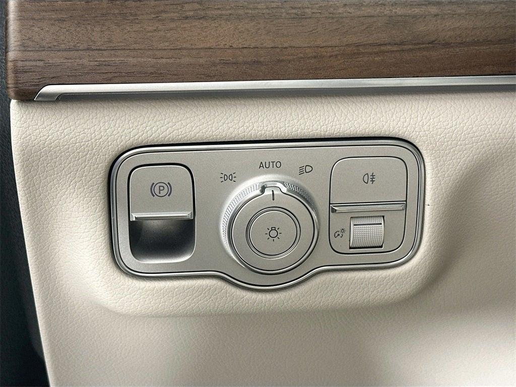 new 2025 Mercedes-Benz GLE 350 car, priced at $78,550