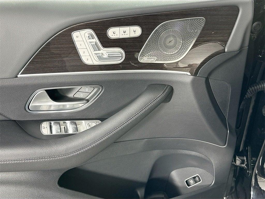 new 2025 Mercedes-Benz GLS 450 car, priced at $92,275
