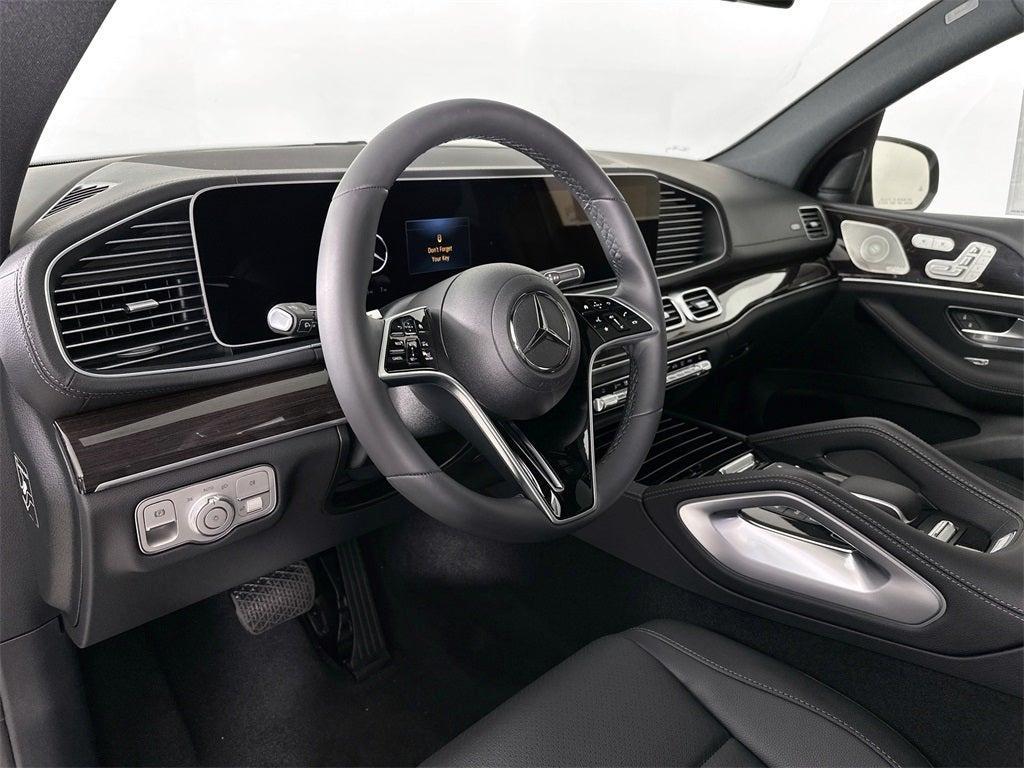 new 2025 Mercedes-Benz GLS 450 car, priced at $92,275