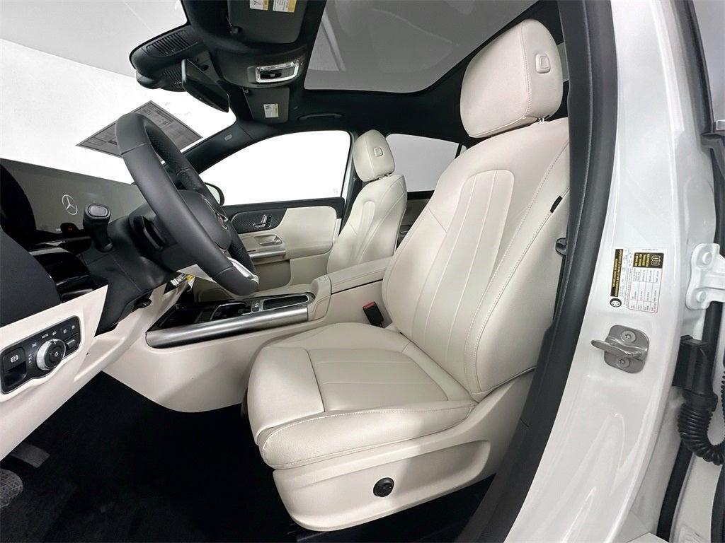 used 2025 Mercedes-Benz GLA 250 car, priced at $39,595
