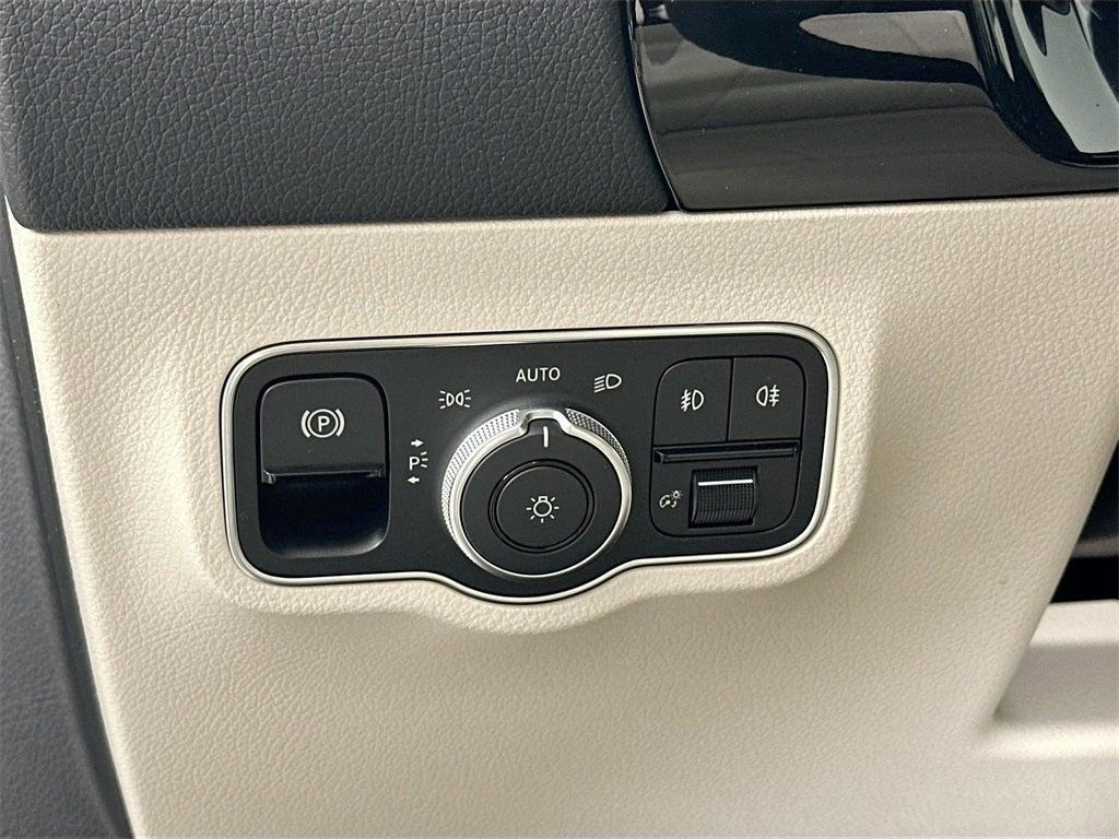 used 2025 Mercedes-Benz GLA 250 car, priced at $39,595