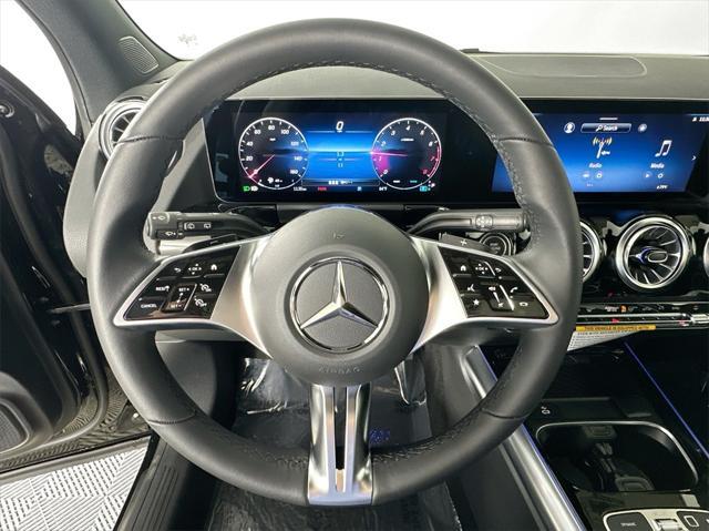 new 2025 Mercedes-Benz GLA 250 car, priced at $44,345