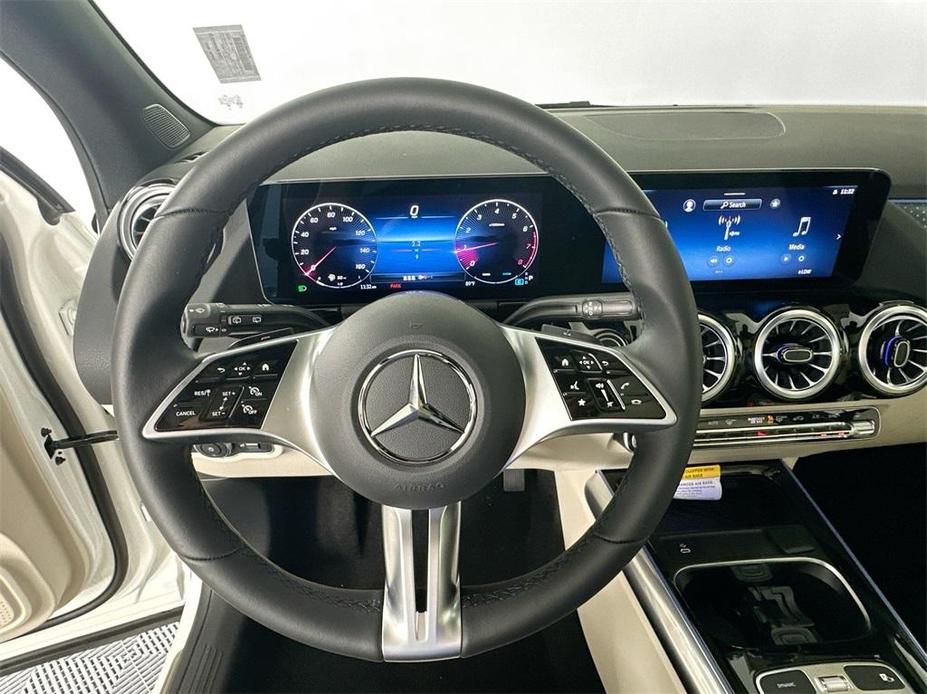 new 2025 Mercedes-Benz GLA 250 car, priced at $45,650