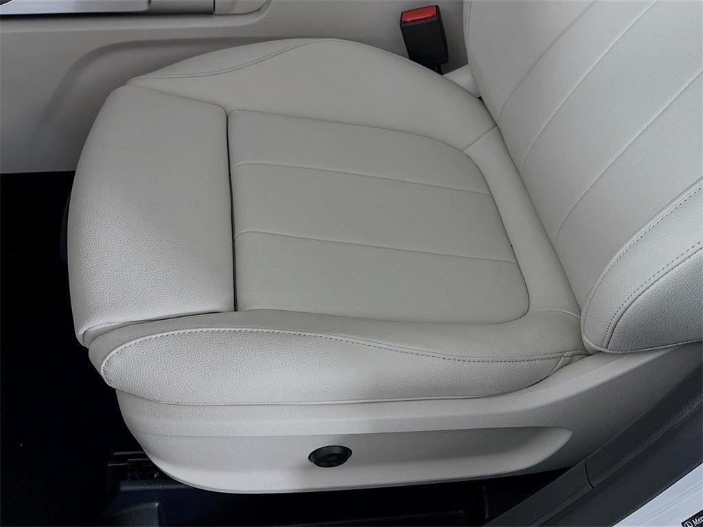 new 2026 Mercedes-Benz GLB 250 car, priced at $49,370