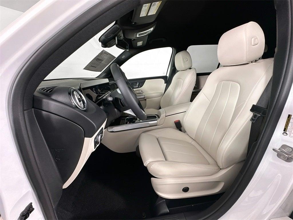 new 2025 Mercedes-Benz GLB 250 car, priced at $47,145