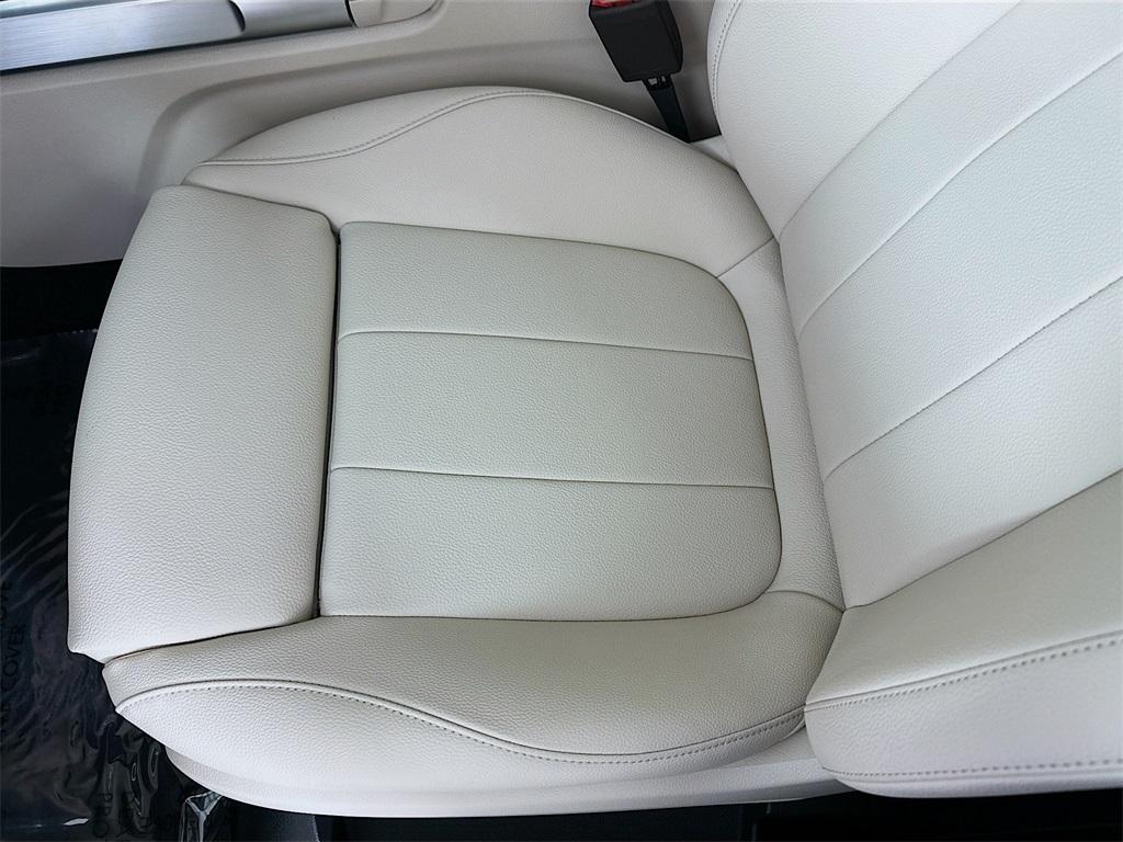 new 2026 Mercedes-Benz GLB 250 car, priced at $51,815