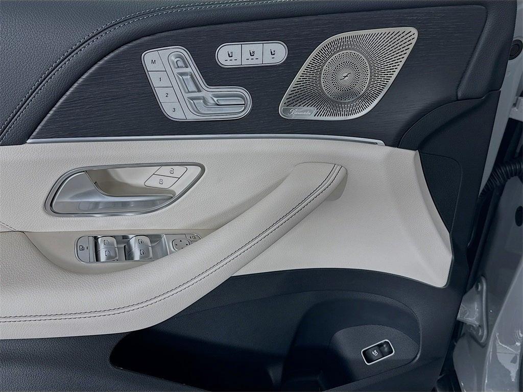 new 2026 Mercedes-Benz GLS 580 car, priced at $135,015