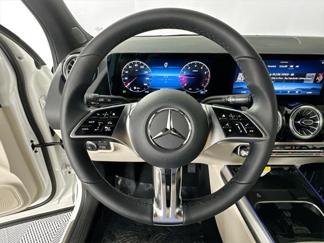 new 2025 Mercedes-Benz GLA 250 car, priced at $46,915