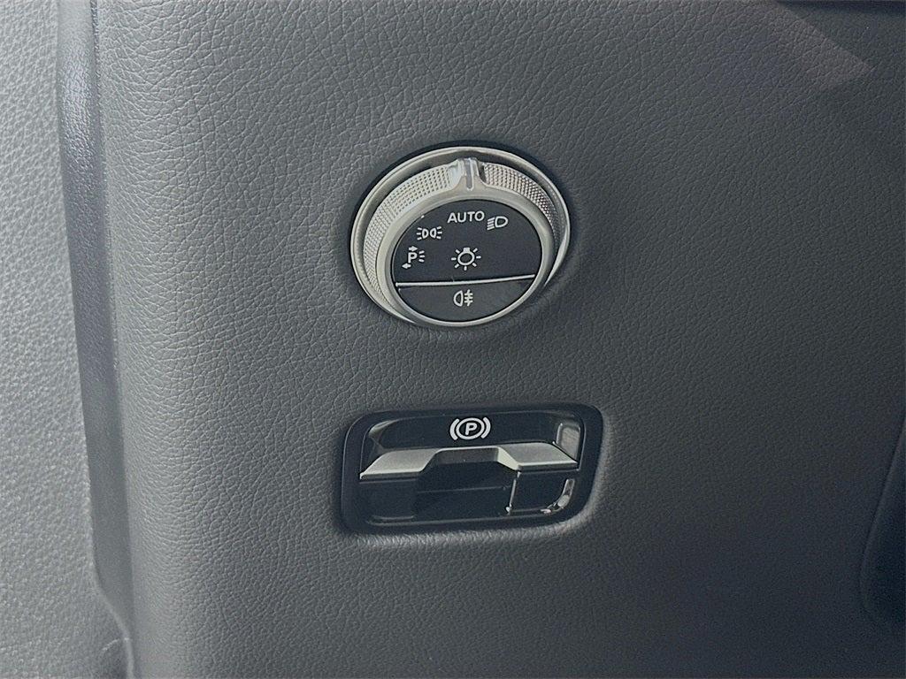 new 2026 Mercedes-Benz GLC 300 car, priced at $60,985