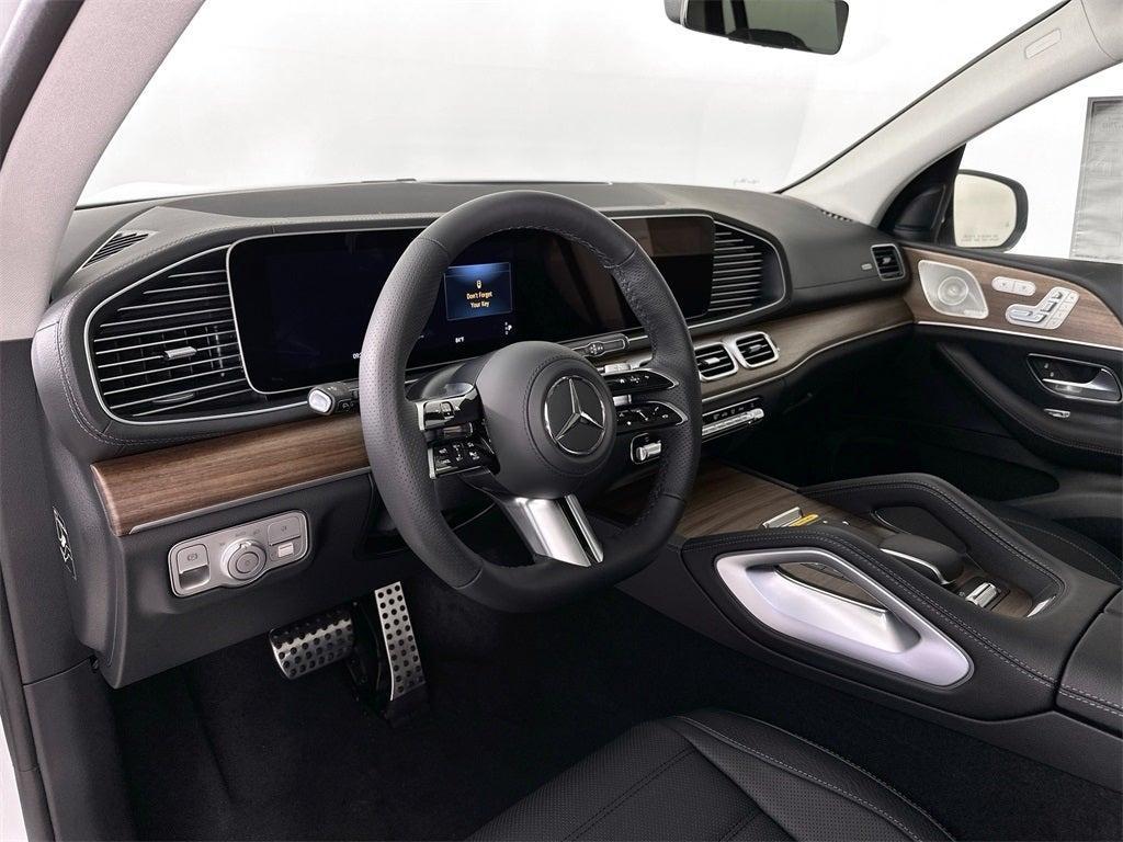 new 2025 Mercedes-Benz GLS 450 car, priced at $102,045