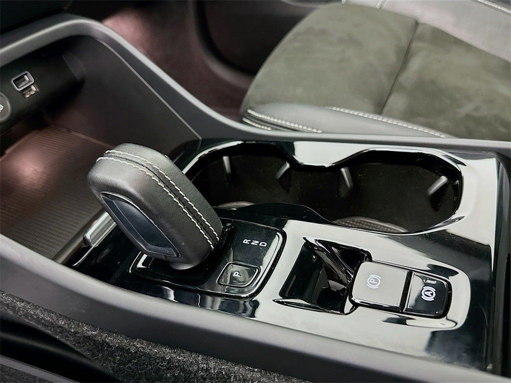 used 2021 Volvo XC40 car, priced at $25,999