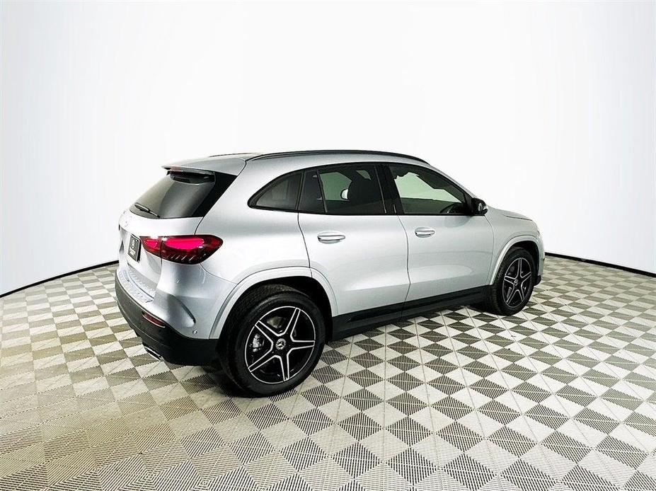 new 2025 Mercedes-Benz GLA 250 car, priced at $49,700