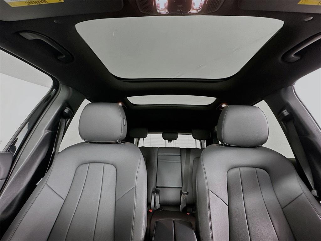 used 2025 Mercedes-Benz GLB 250 car, priced at $44,995