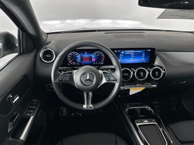 new 2025 Mercedes-Benz GLA 250 car, priced at $42,250