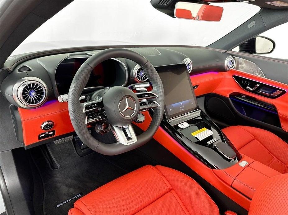 new 2024 Mercedes-Benz AMG SL 43 car, priced at $121,595