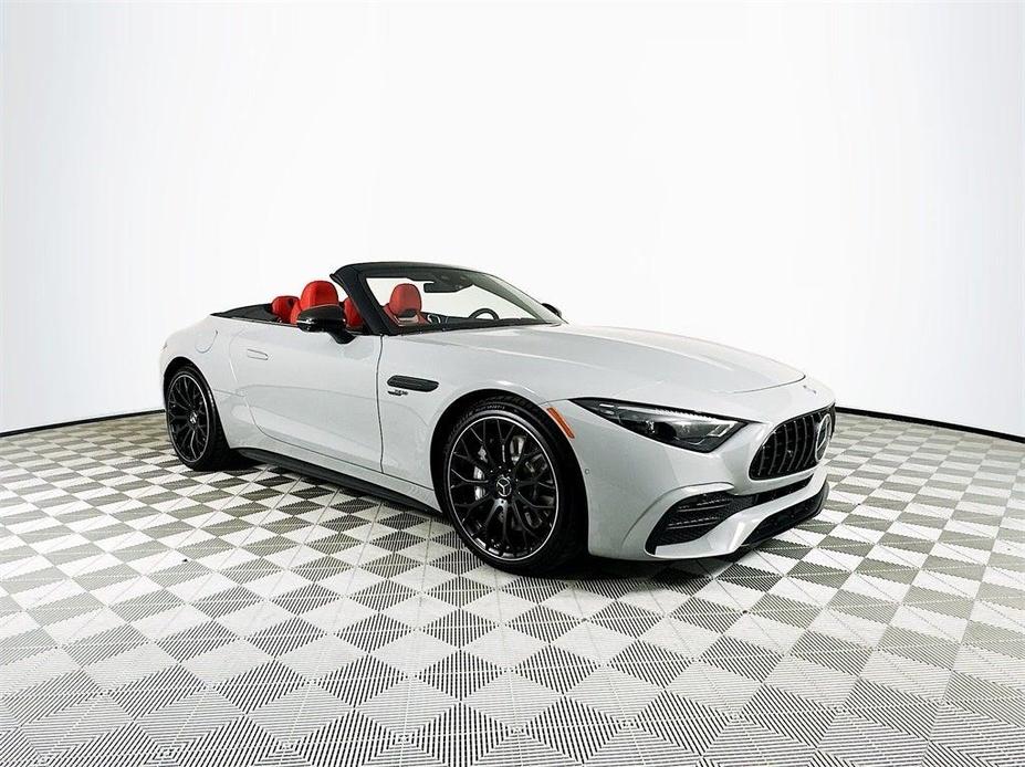 new 2024 Mercedes-Benz AMG SL 43 car, priced at $121,595