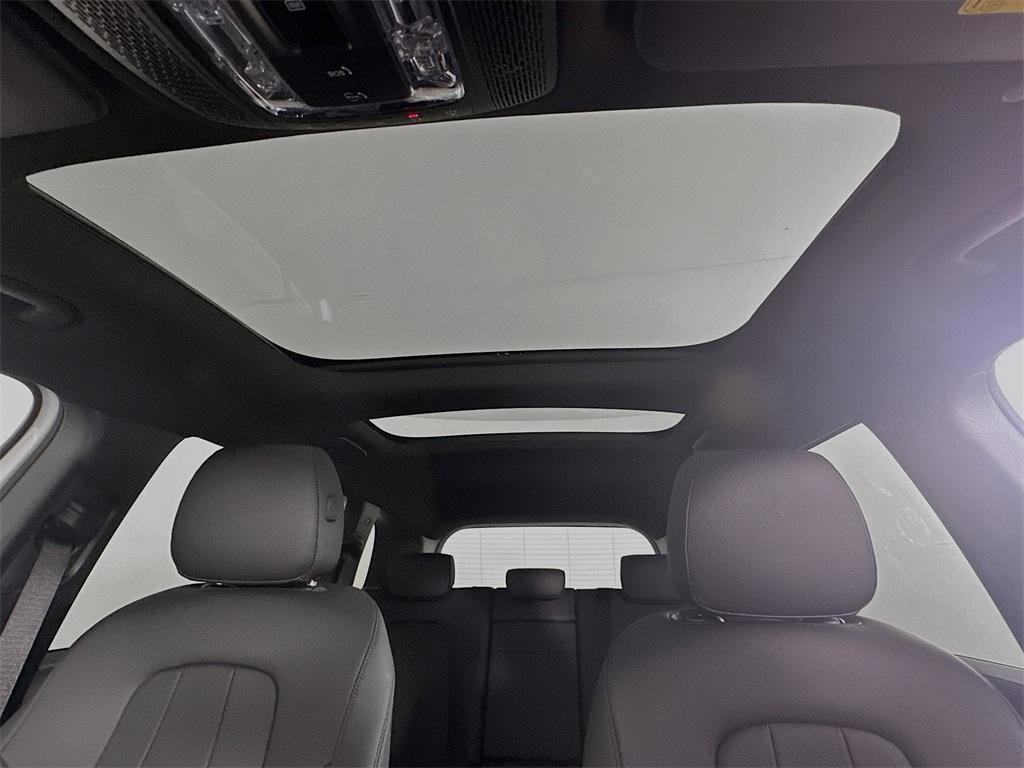 used 2025 Mercedes-Benz GLB 250 car, priced at $44,980