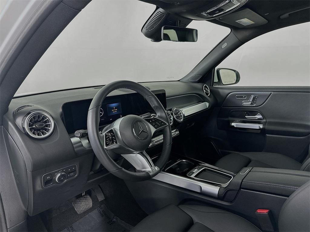used 2025 Mercedes-Benz GLB 250 car, priced at $44,980