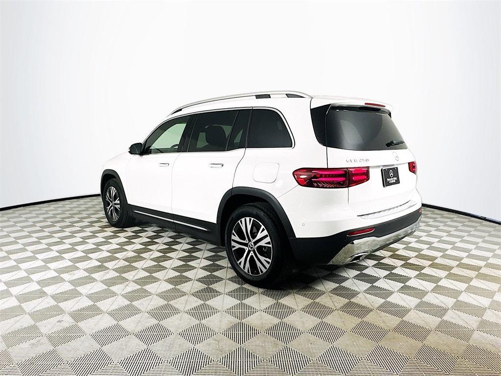 used 2025 Mercedes-Benz GLB 250 car, priced at $44,980