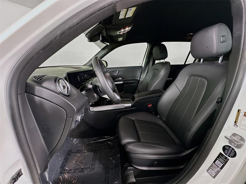 used 2024 Mercedes-Benz GLB 250 car, priced at $34,595