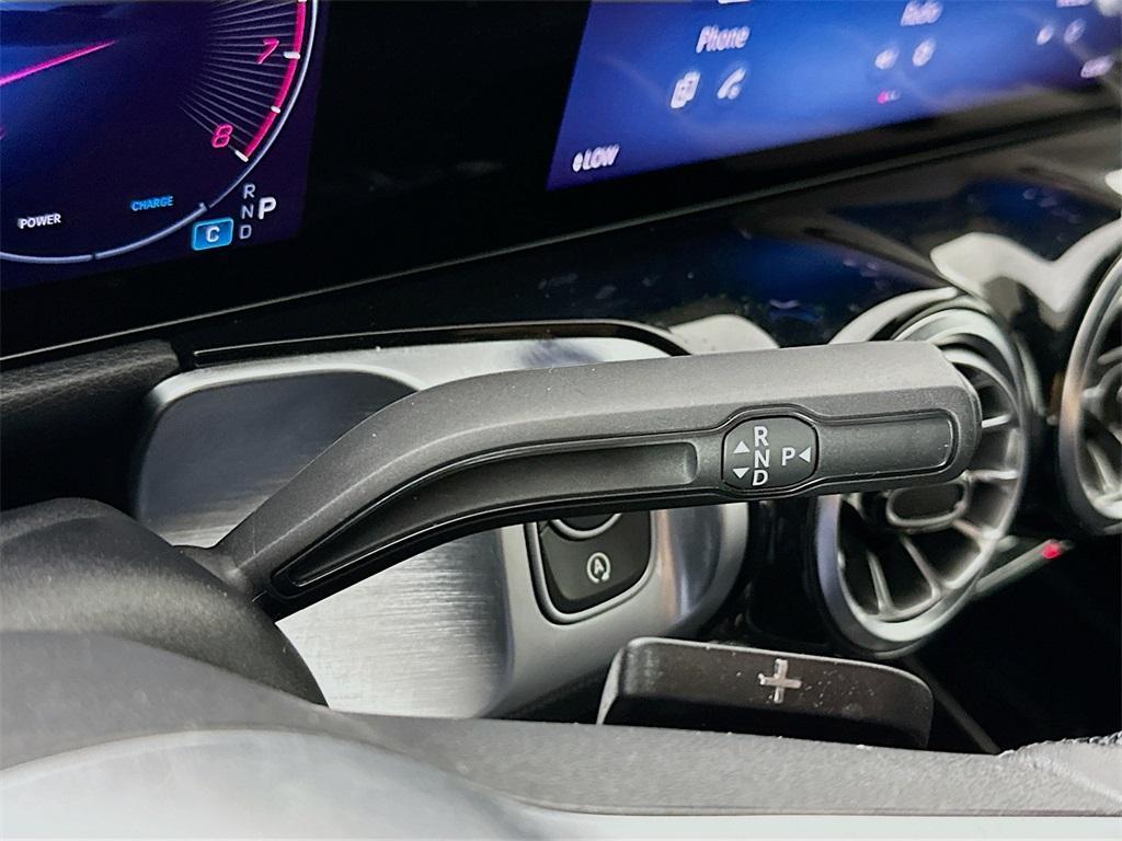 used 2024 Mercedes-Benz GLB 250 car, priced at $34,595