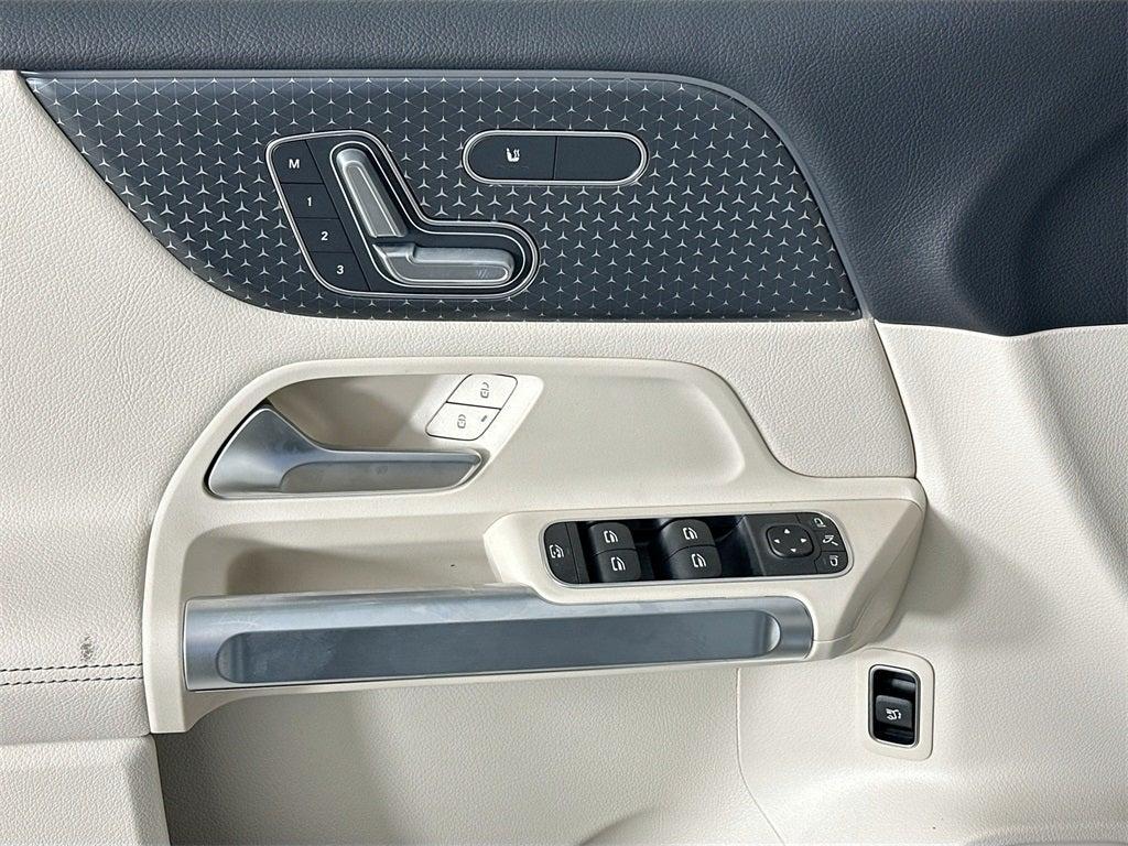 new 2025 Mercedes-Benz GLB 250 car, priced at $49,535