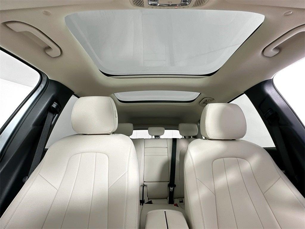 new 2025 Mercedes-Benz GLB 250 car, priced at $49,535